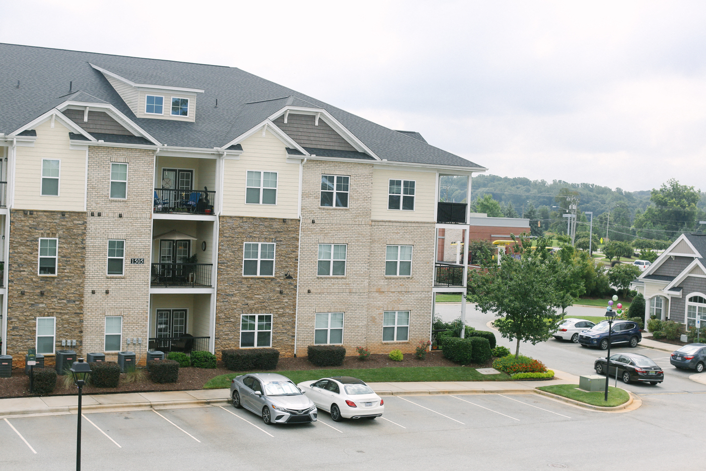 New Garden Square Apartments in Greensboro, NC